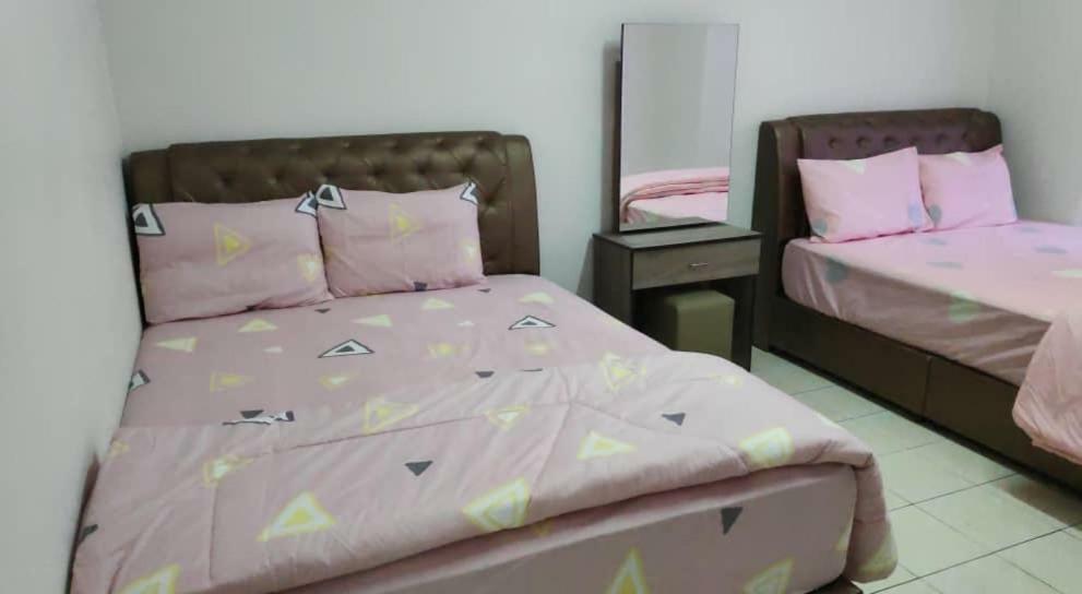 Homestay Pd Порт-Діксон Екстер'єр фото